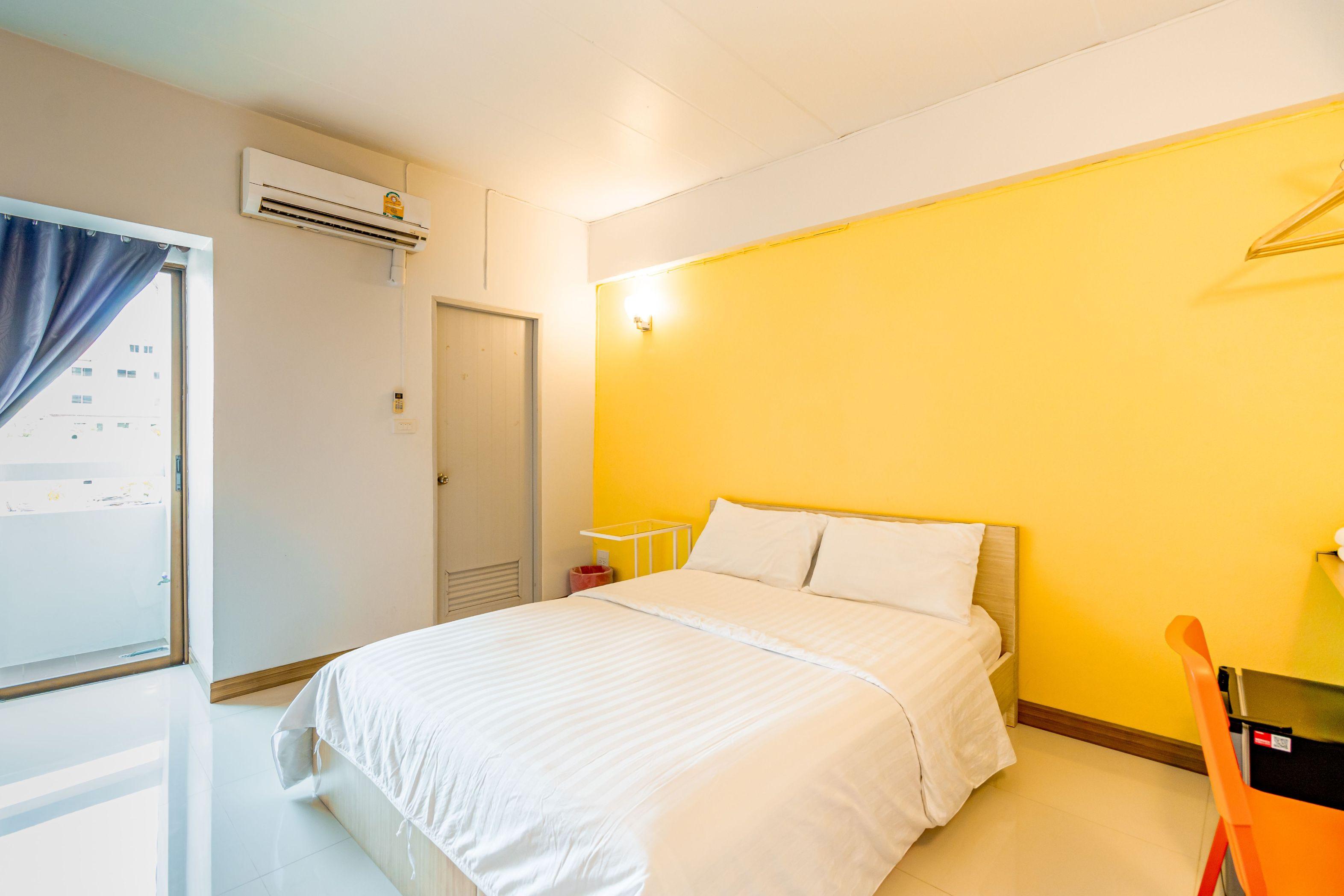 Living Naraa Place Bangkok Exteriör bild