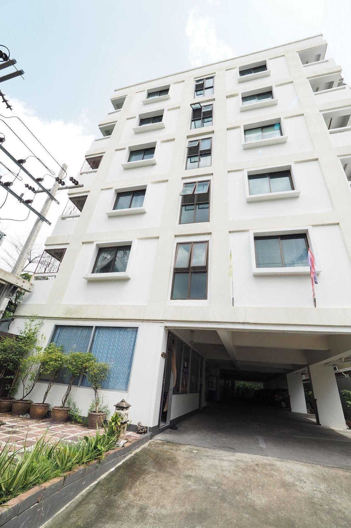 Living Naraa Place Bangkok Exteriör bild