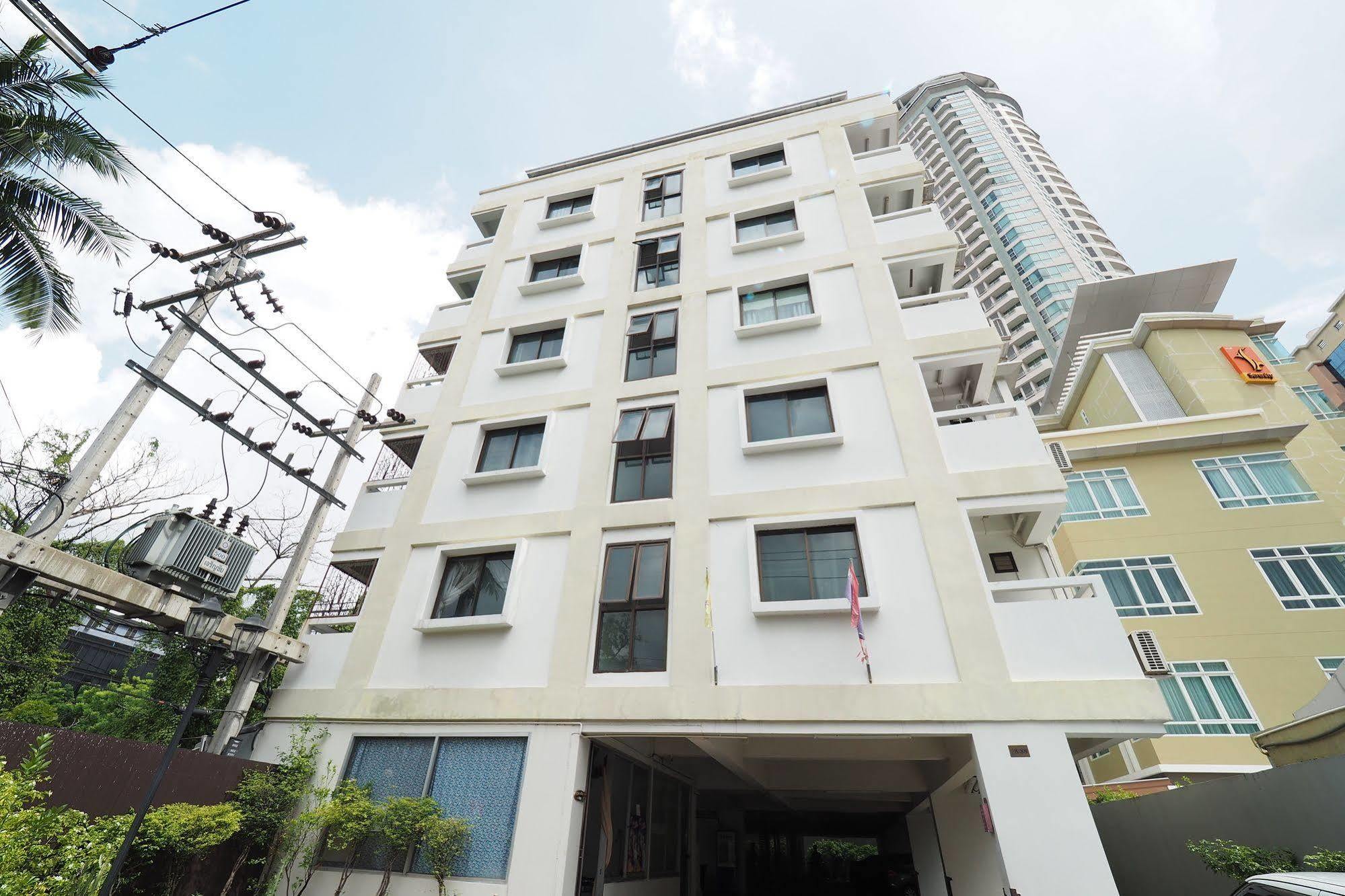 Living Naraa Place Bangkok Exteriör bild